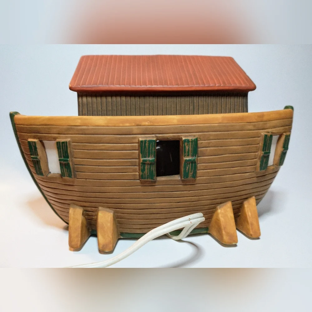 Noah’s Ark Night Light Boat Figurine by Figi Graphic 1998 Tested Works Religious